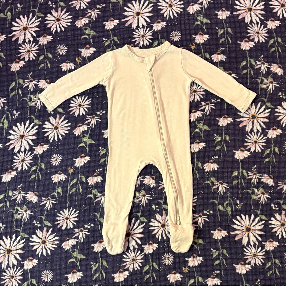 Kyte BABY Soft Cream Footie